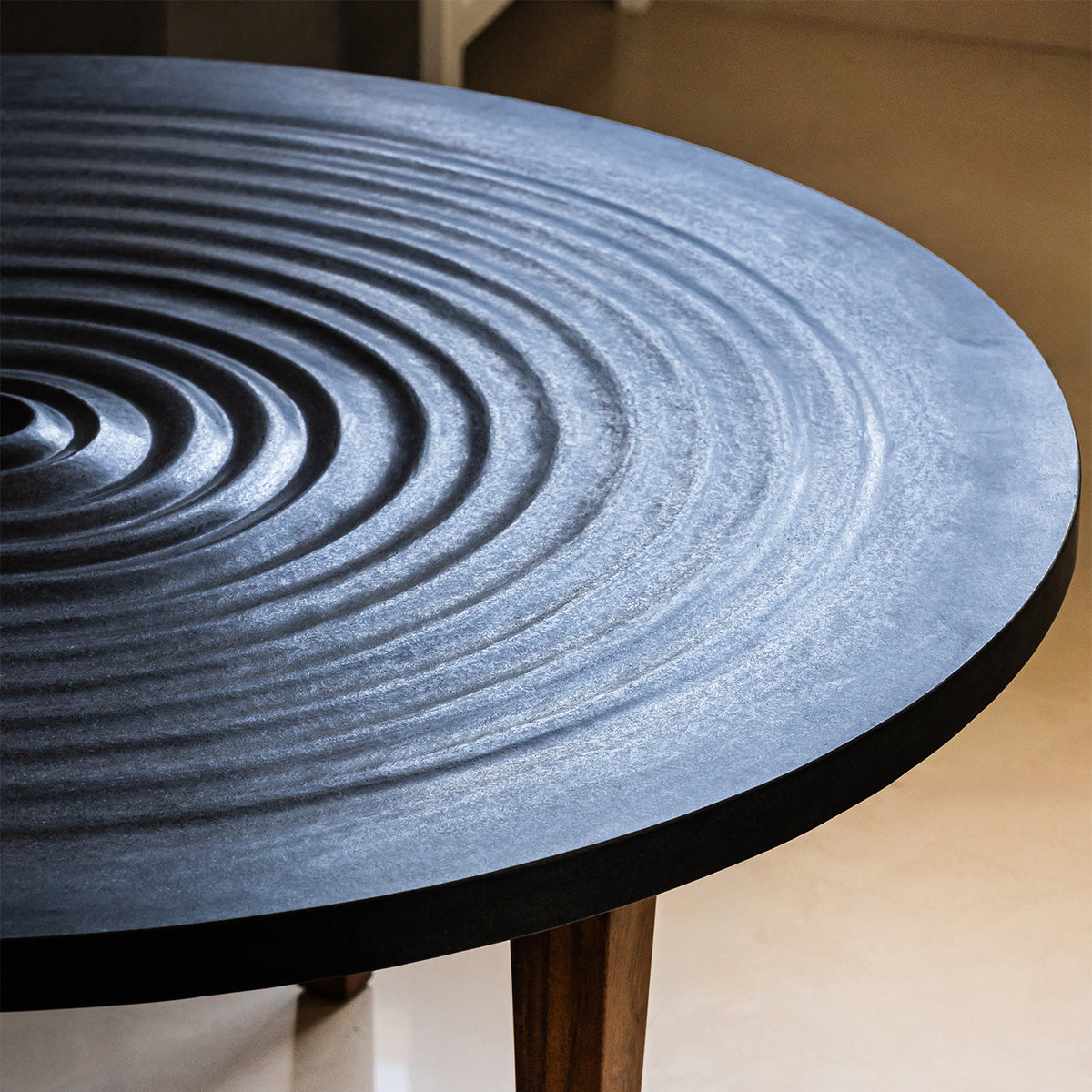 Ripple Table